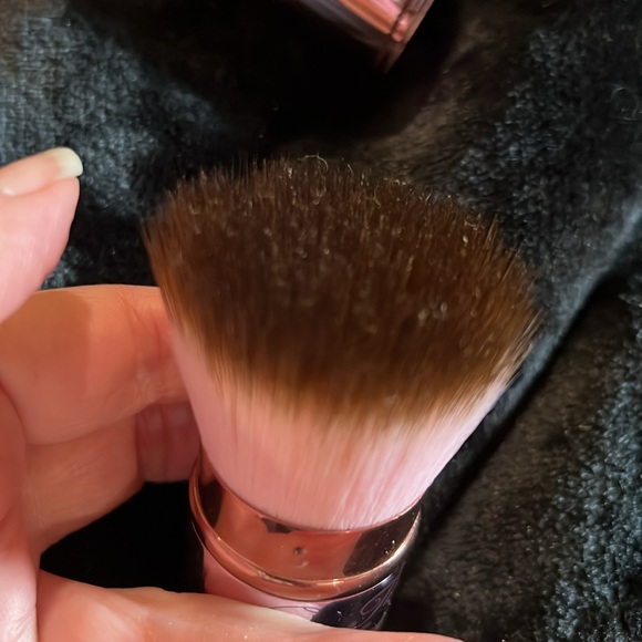 Too Faced Limited Edition Retractable Bronze-buki Teddy Bear Hair Brush. New - Picture 3 of 4